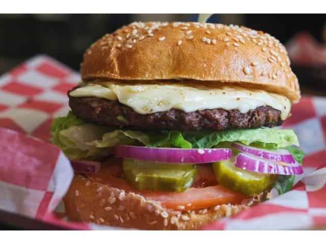 Classic Burger.